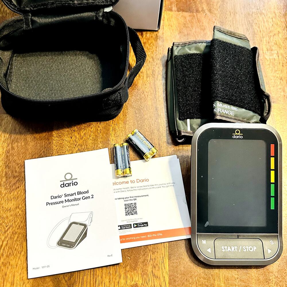 Dario Smart Blood Pressure Monitor Cuff Gen 2 Model 1217-05 Bluetooth LCD Light